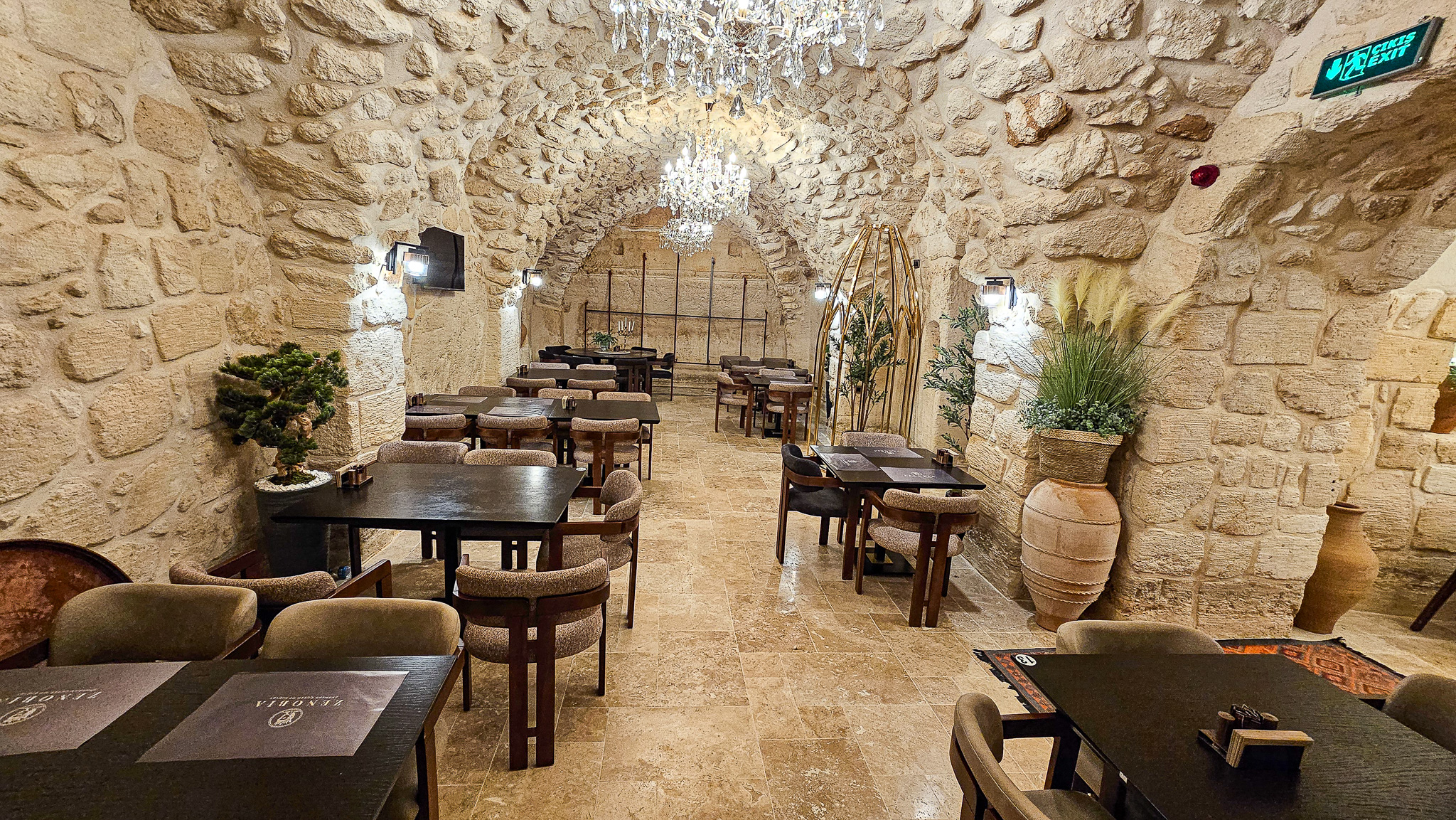 Dinning 01