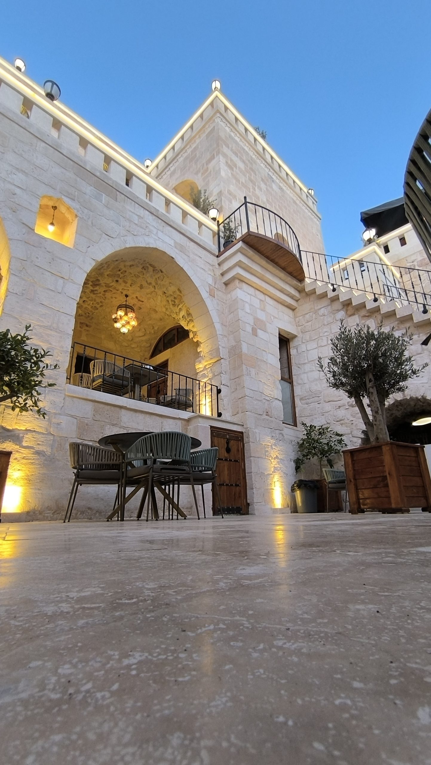 Hotel Lobby 01