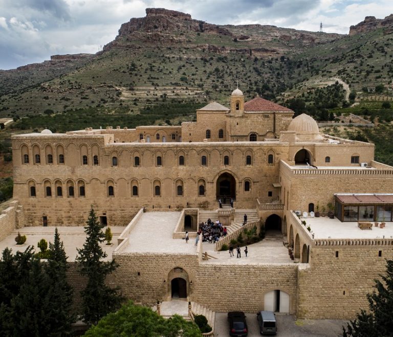 Deyrulzafaran Manastırı
