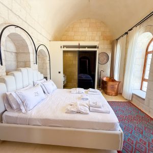 Palmira – Jakuzili Bakır Küvetli Suite (2 Kişilik)