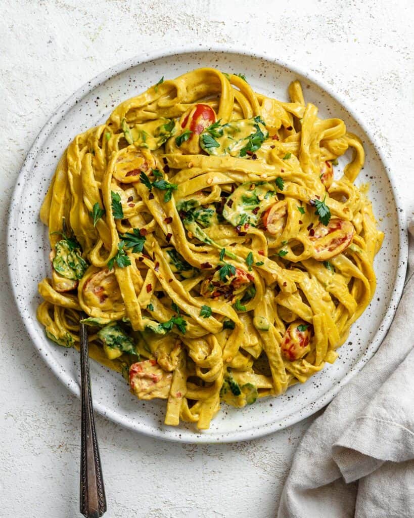 körili tavuklu fettuccine körili tavuklu fettuccine